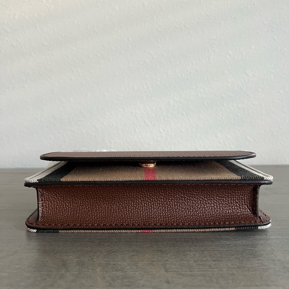 Burberry Hampshire Crossbody House Check Derby In Tan - Picture 7 of 12